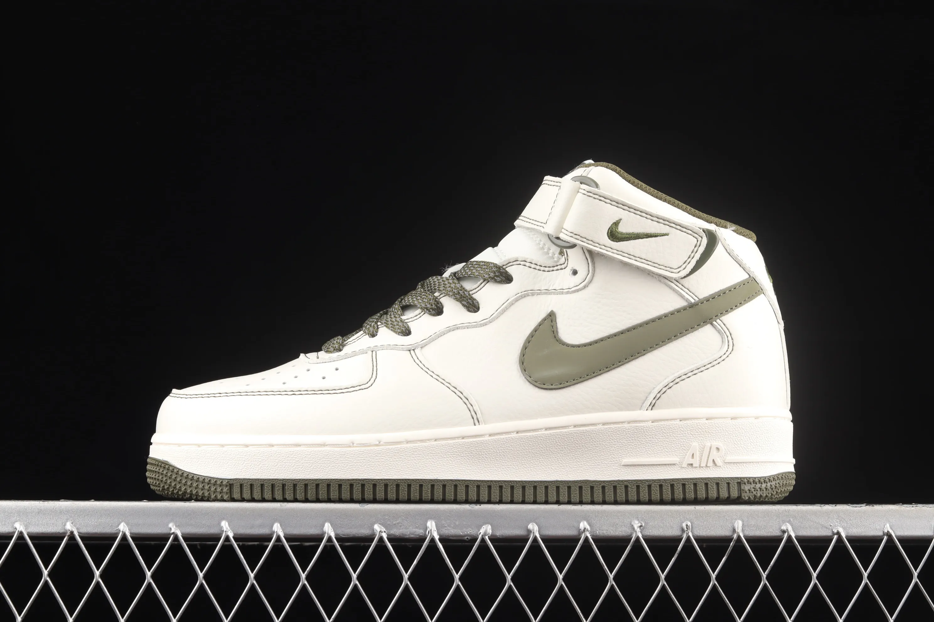 All Categories Nk Air Force 1 Air Force Series Nk Air Force 1 Mid Air Force Mid Nk Air Force 1'07 Mid Beige Army Green Starry Air Force One Mid Casual Shoes RD6698-123